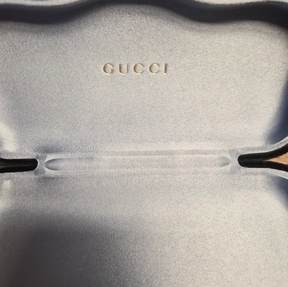 Gucci - Picture 3 of 3